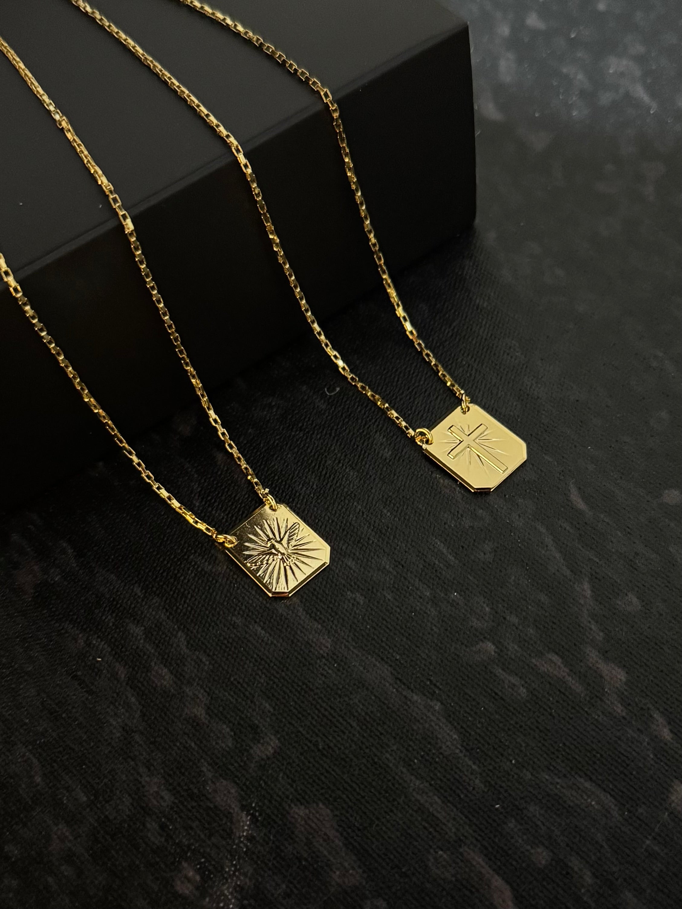 Escapulário Tijolinho (1mm)(Cruz + Espírito Santo)